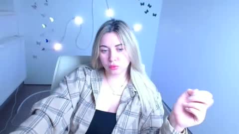 Chloe online show from November 23, 6:13 am