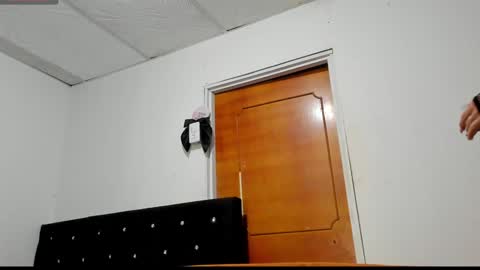 Snapshot of chloe_evanx_ chatting on January 7, 7:06 pm Chloe Evanx online show from January 7, 7:06 pm