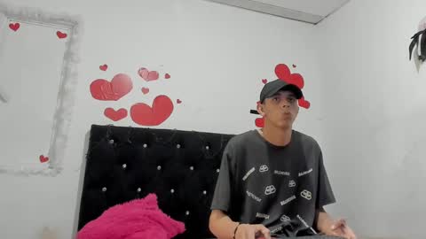 Snapshot of chloe_evanx_ chatting on February 15, 7:17 pm Chloe Evanx online show from February 15, 7:17 pm