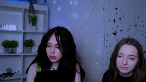 chloe_ley online show from March 26, 8:25 pm