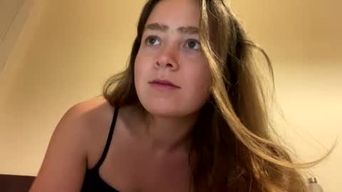 Chloe online show from August 1, 9:57 pm