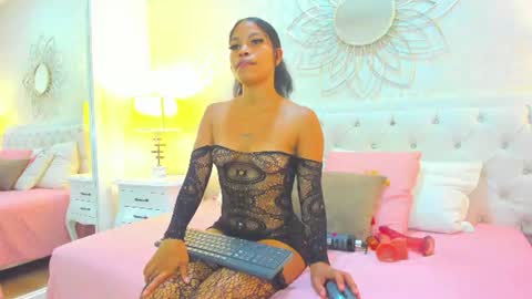 chloe miller7 online show from June 26, 4:06 am