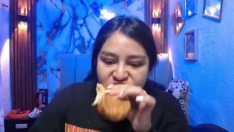 chloe_smith5 online show from February 23, 1:08 pm