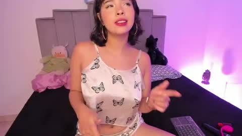   online show from July 28, 6:42 pm