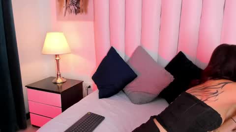 chloe_wilson7 online show from April 30, 11:27 am