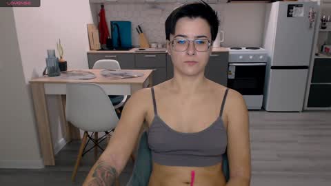 Eva and Sandra online show from December 3, 10:39 am