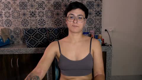 Eva and Sandra online show from February 8, 10:07 am