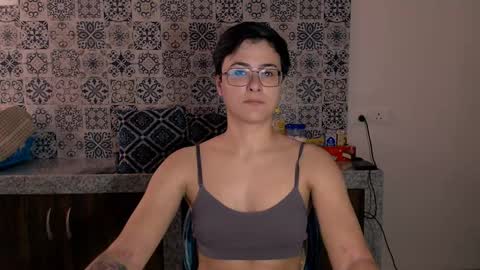 Eva and Sandra online show from February 10, 9:47 am