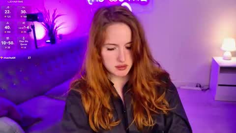 Chloe online show from July 9, 10:36 pm