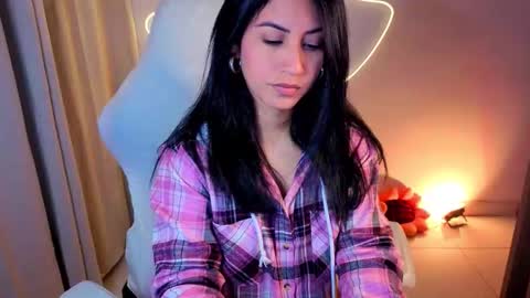 Chloe online show from January 16, 11:03 am