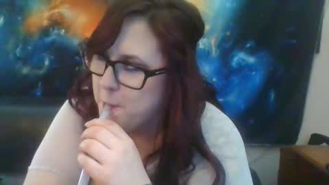 Snapshot of chloecreamm chatting on March 21, 11:37 am Chloecreamm online show from March 21, 11:37 am