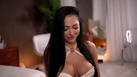 chloedevinex online show from June 26, 3:33 am