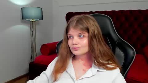 ChloeHalses online show from July 9, 5:28 pm