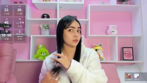 Chloe online show from February 8, 3:15 pm