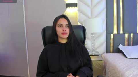  Chloe Harper  online show from April 30, 11:49 am