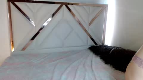 Chloe online show from February 13, 4:28 pm