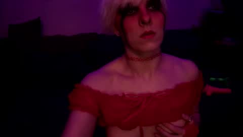 Chloekissxo online show from February 7, 5:00 am