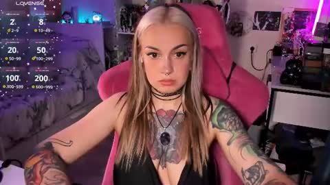 ChloeKohaku online show from June 12, 3:49 am