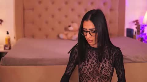 Chlo online show from March 13, 6:53 am