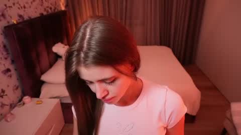 Chloe online show from July 24, 8:07 pm