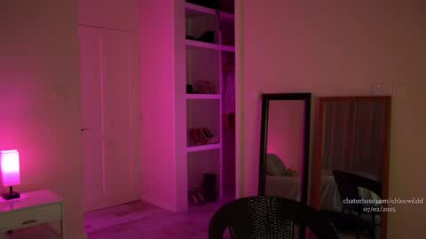 Chloe  online show from February 7, 11:45 pm