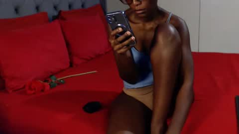 Snapshot of choccoa chatting on February 15, 6:55 pm Daisy online show from February 15, 6:55 pm