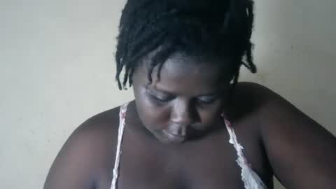 Snapshot of choclate_goddess chatting on October 23, 7:18 am Paula online show from October 23, 7:18 am