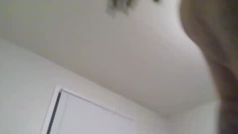 lightchocolate online show from February 19, 1:23 am