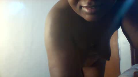 Snapshot of chocobabe002 chatting on October 15, 1:39 am chocobabe002 online show from October 15, 1:39 am