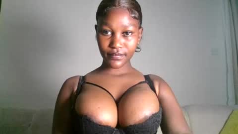 chocolate_divaa online show from July 28, 12:48 pm