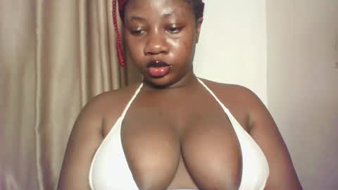 chocolateassgirl61 online show from December 20, 6:04 pm