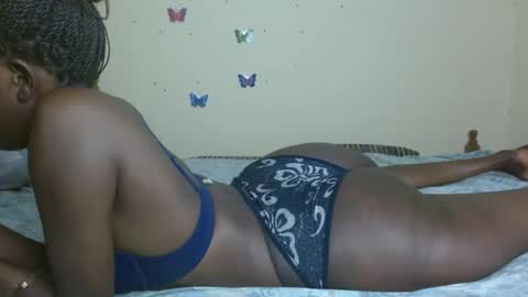 chocolatebony_ online show from February 25, 8:41 pm