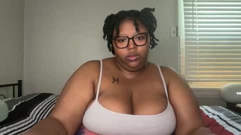 Melina online show from April 20, 5:05 pm