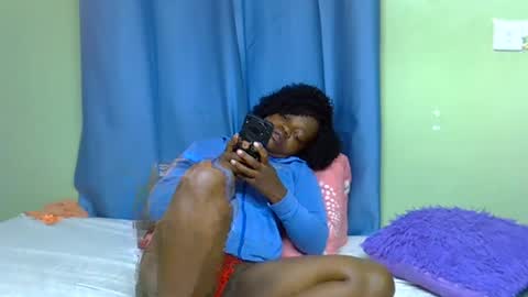 Snapshot of chocolateebonyxo chatting on June 25, 10:53 am Chocolate Ebony online show from June 25, 10:53 am