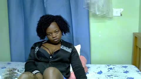 Snapshot of chocolateebonyxo chatting on July 14, 2:05 am Chocolate Ebony online show from July 14, 2:05 am