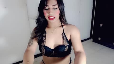 Snapshot of chocolatetriplex chatting on May 28, 2:36 pm chocolatetriplex online show from May 28, 2:36 pm
