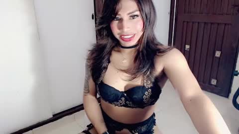 Snapshot of chocolatetriplex chatting on June 3, 6:35 pm chocolatetriplex online show from June 3, 6:35 pm