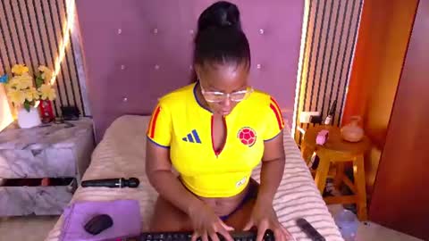   online show from July 4, 6:19 am