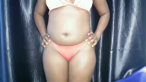 Snapshot of chocoslut22 chatting on October 31, 7:04 pm chocoslut22 online show from October 31, 7:04 pm