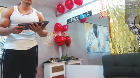 Snapshot of choreythaiylor chatting on February 16, 2:21 pm Chorey Thaylor online show from February 16, 2:21 pm
