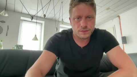 Chris online show from July 4, 10:43 am