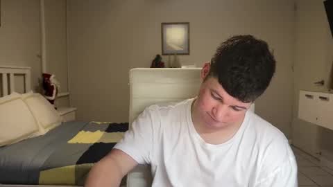 Chris Evens online show from November 20, 8:52 pm