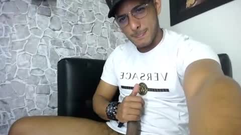 Snapshot of chris_dick2 chatting on July 31, 3:50 am chris_dick2 online show from July 31, 3:50 am
