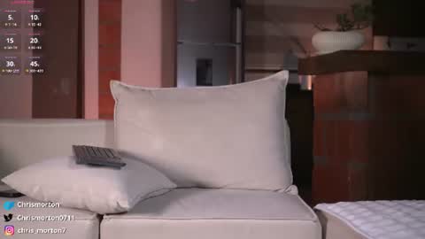 chris_morton online show from August 7, 4:03 am