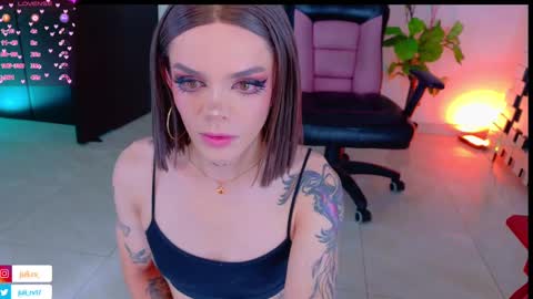 juli   Instagram july rv17 - Twitter juli rv17     online show from February 26, 12:47 pm