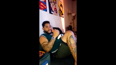 chris_stone444 online show from March 18, 5:43 am