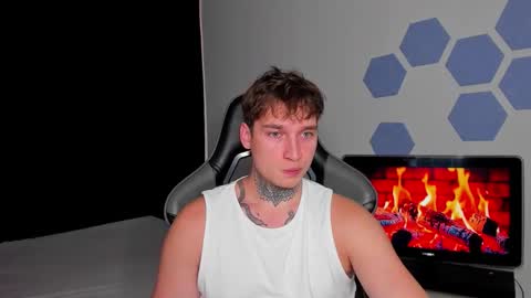 Chris Tyson online show from September 18, 2:02 am