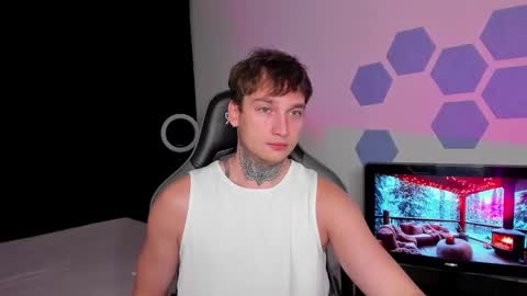 Chris Tyson online show from October 5, 9:45 pm