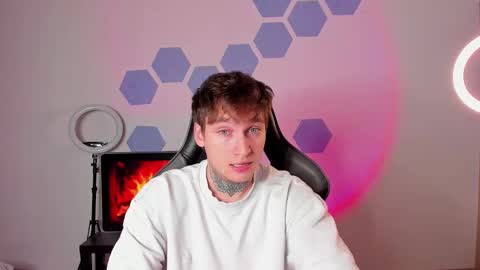 Chris Tyson online show from October 18, 10:43 pm