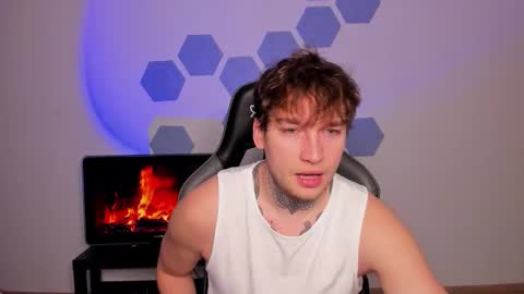 Chris Tyson online show from November 19, 9:09 am